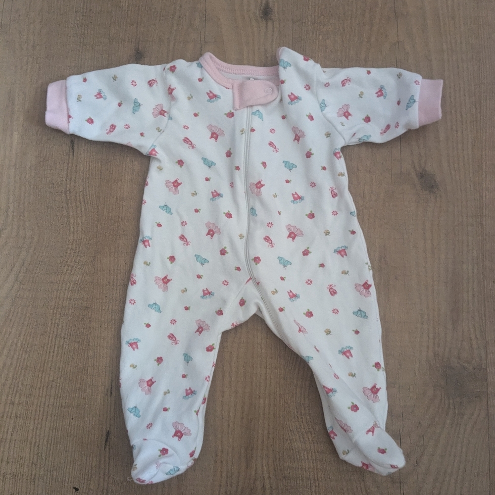 Gerber Beginnings newborn footsie pajamas